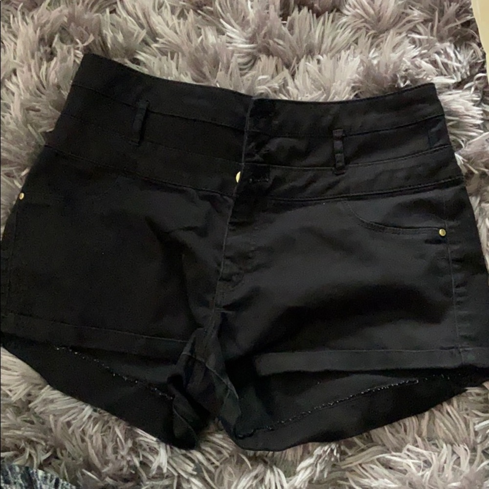 Black refuge Jean shorts